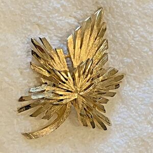 Vintage Pell Gold Tone Leaf Starburst Brooch Mid Century Modern